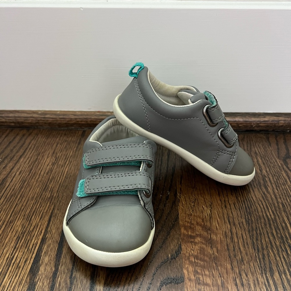 Ten Little Grey Everyday Originals size 7 toddler